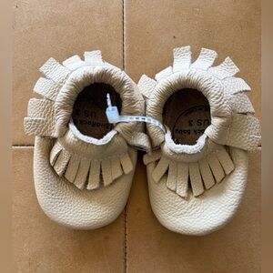 ❤️$10 FLASH SALE❤️Bird Rock Baby Leather Moccasins 3